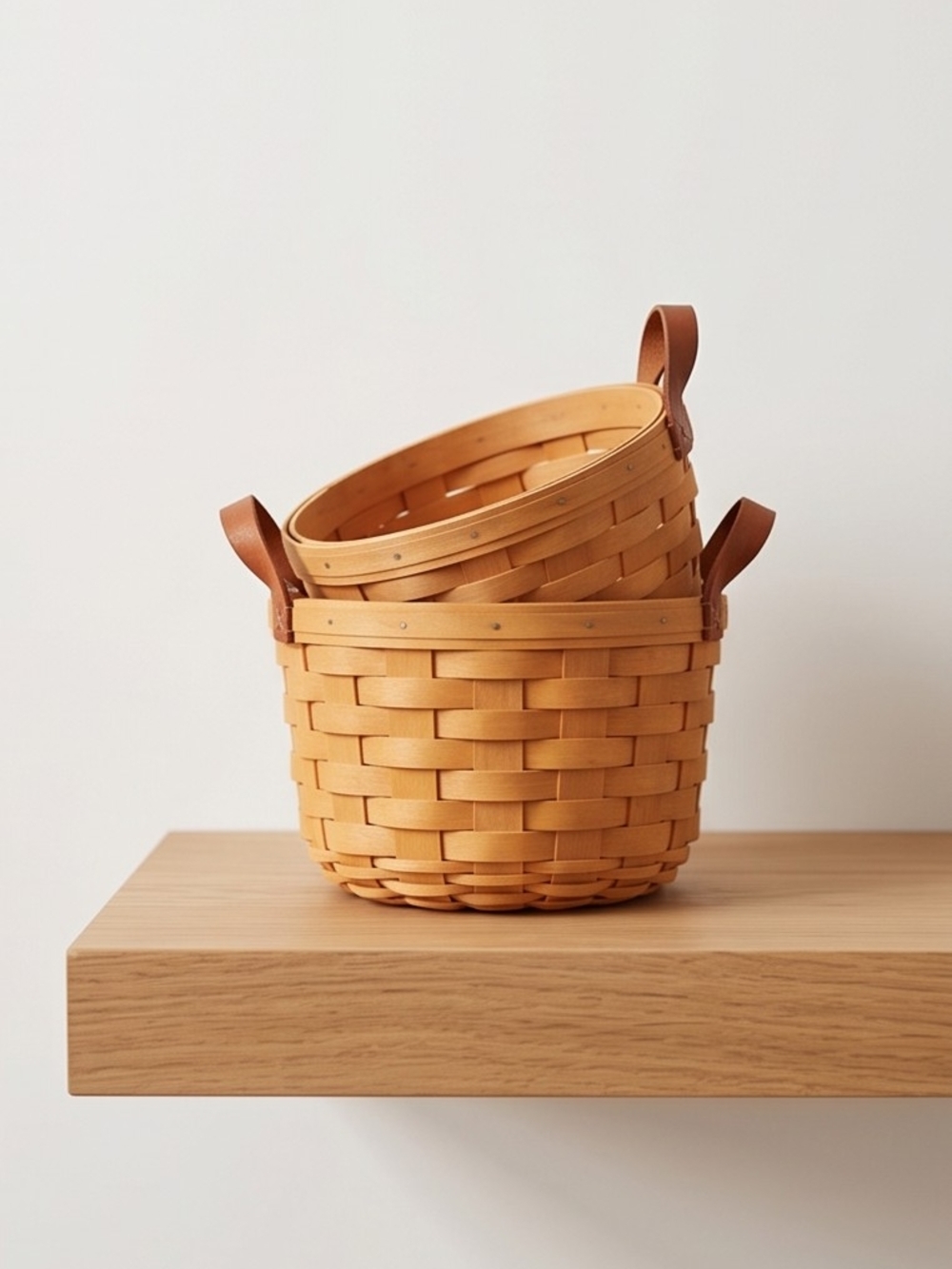 Longaberger Natural Wood Basket with Brown Leather Handles Circa 99', 93'